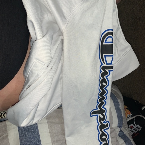 Champion jacket - Picture 3 of 4